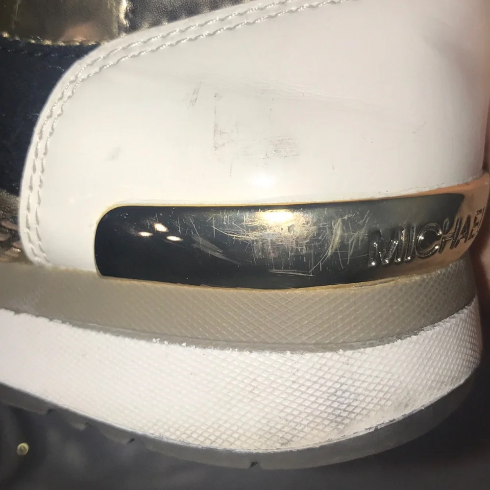 Michael Kors gold blk sneaker size 8-preowned